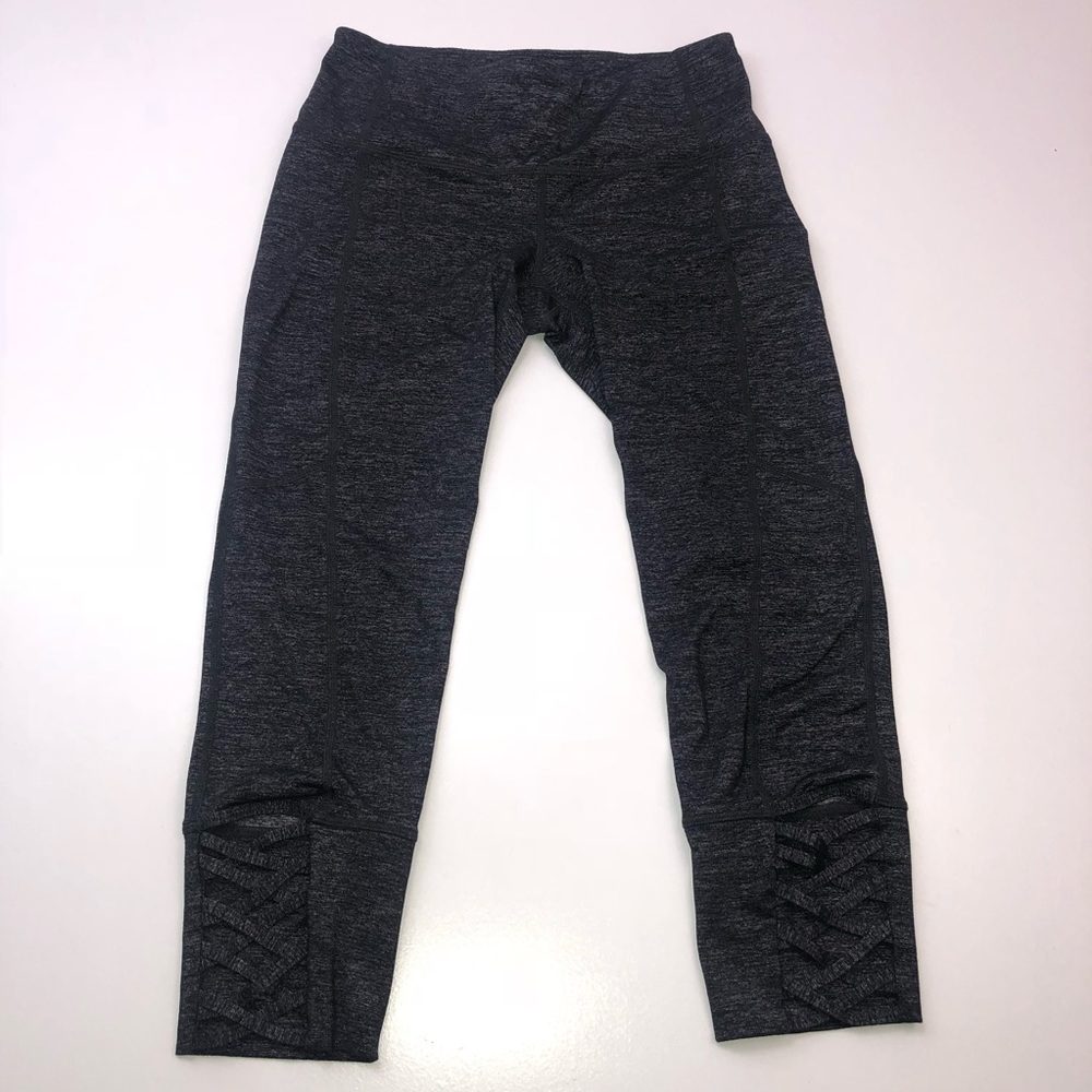 Athleta XS Capri yoga Gray Pant